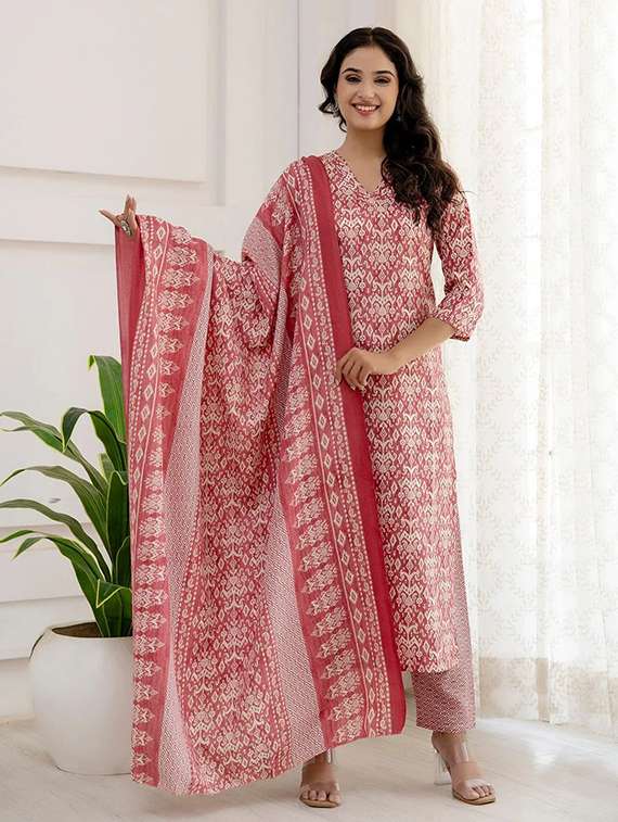 women printed three quarter sleeve kurta pant with dupatta set
