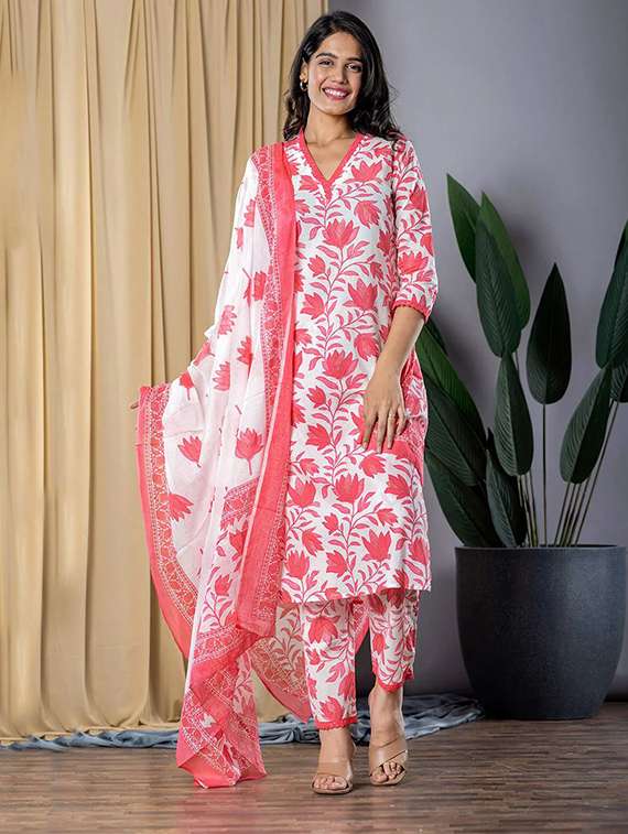 women floral three quarter sleeve kurta pant with dupatta set