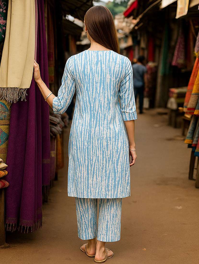 women printed three quarter sleeve kurta pant set - 22393628 -  Standard Image - 3