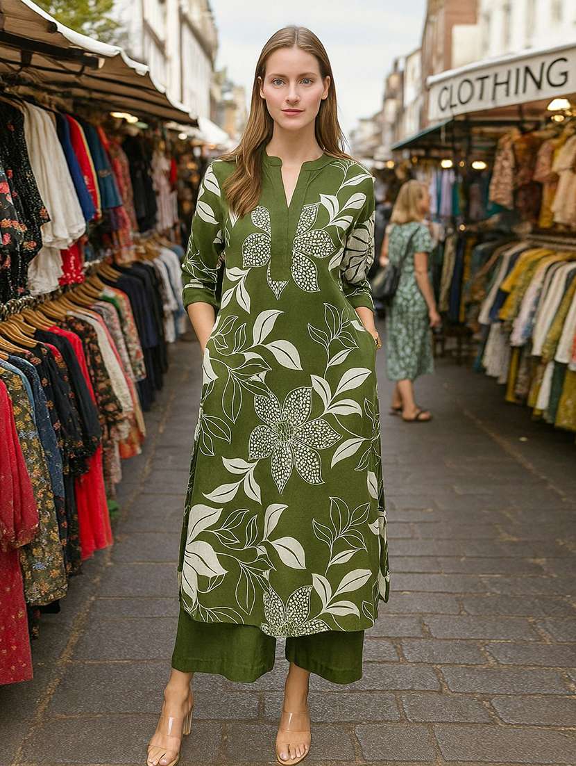 women printed three quarter sleeve kurta pant set