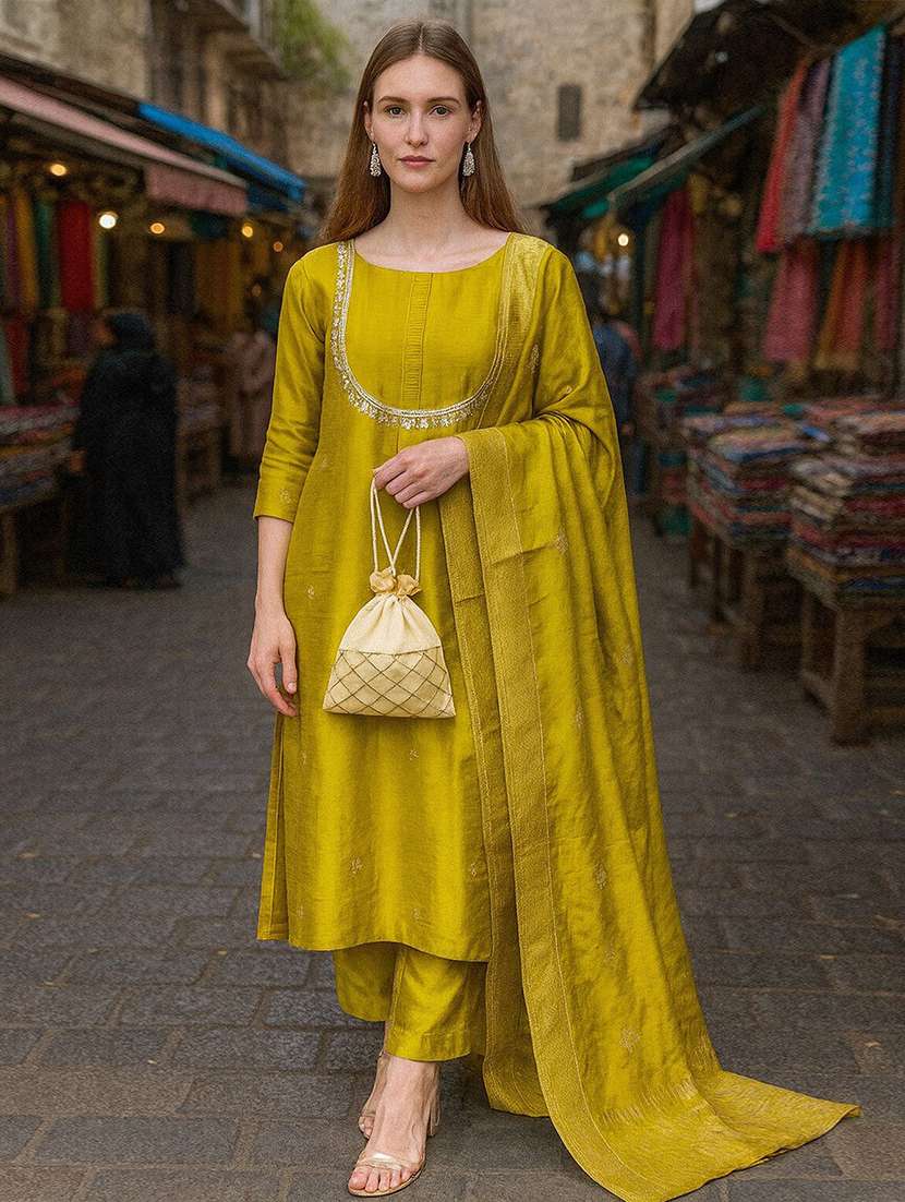 women self design three quarter sleeve kurta pant with dupatta set