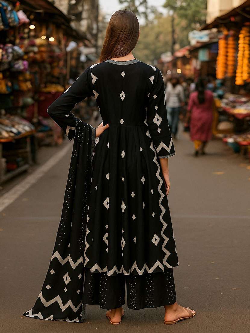 women printed three quarter sleeve kurta pant with dupatta set - 22393680 -  Standard Image - 3