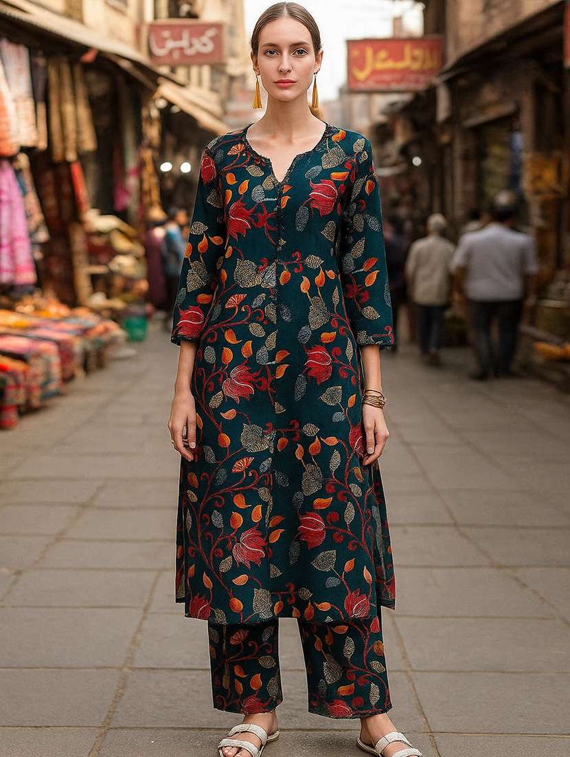 women printed three quarter sleeve kurta pant set