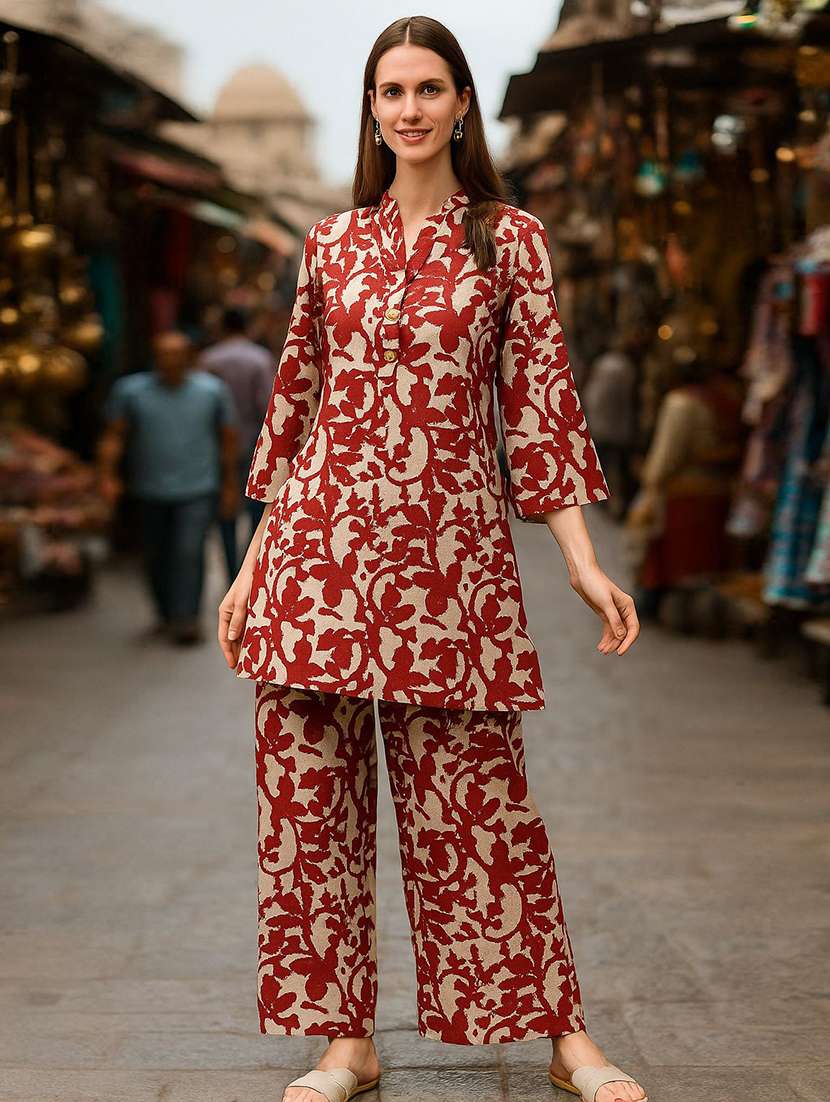 women printed three quarter sleeve ethnic co-ord set