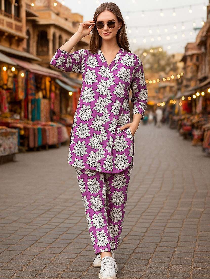 women printed three quarter sleeve ethnic co-ord set