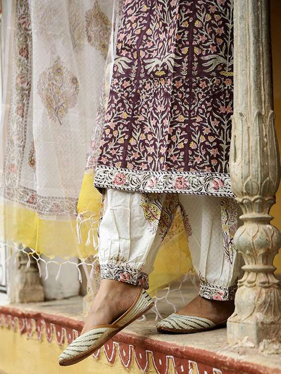 women printed three quarter sleeve kurta salwar with dupatta set - 22393787 -  Standard Image - 3