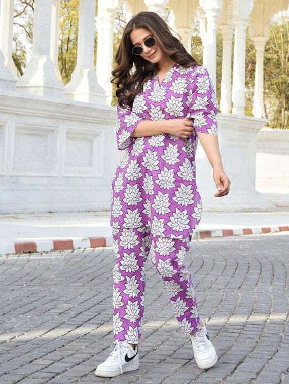 women printed three quarter sleeve ethnic co-ord set - 22393798 -  Standard Image - 3