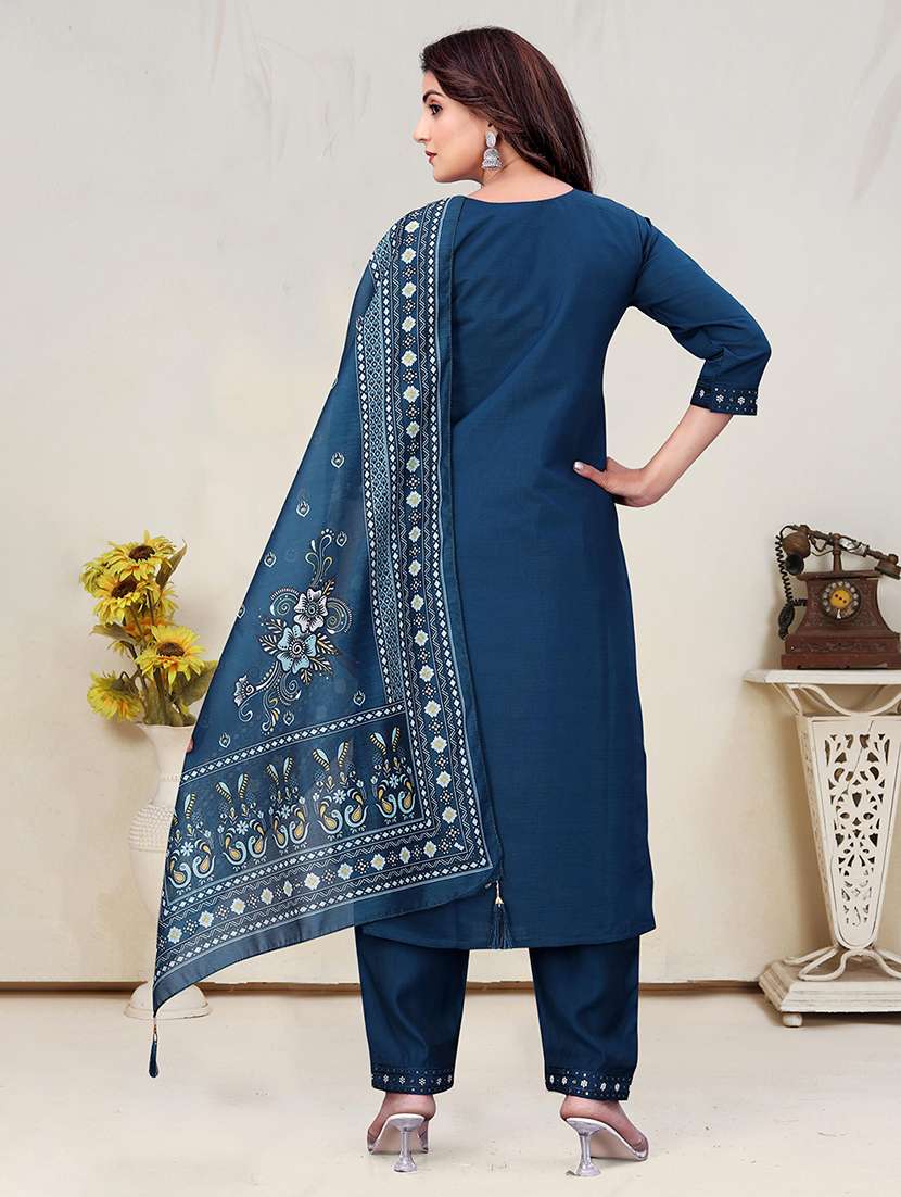women solid with work three quarter sleeve kurta pant with dupatta set - 22393894 -  Standard Image - 3