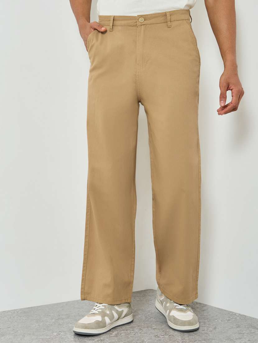 men solid mid rise chinos casual trouser