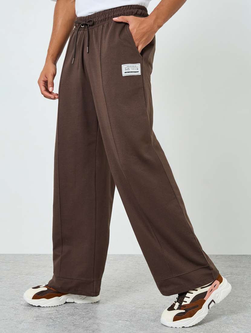 men solid mid rise full length track pant