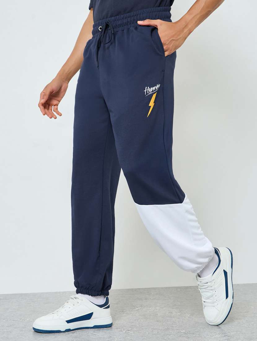 men color block mid rise relaxed fit jogger