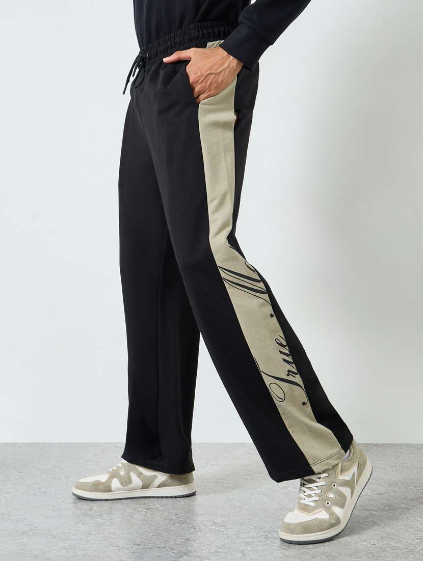 men typographic mid rise full length track pant