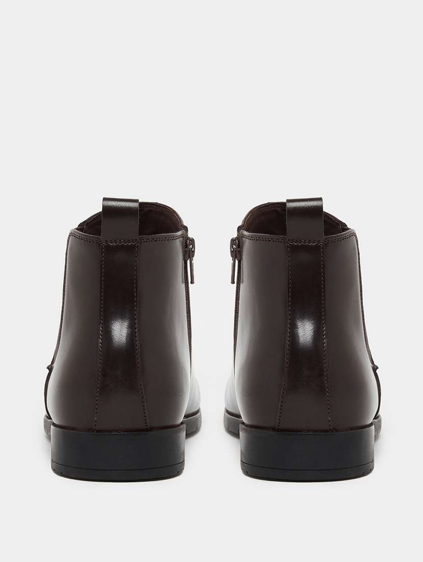 men solid chelsea boots - 22394992 -  Standard Image - 3