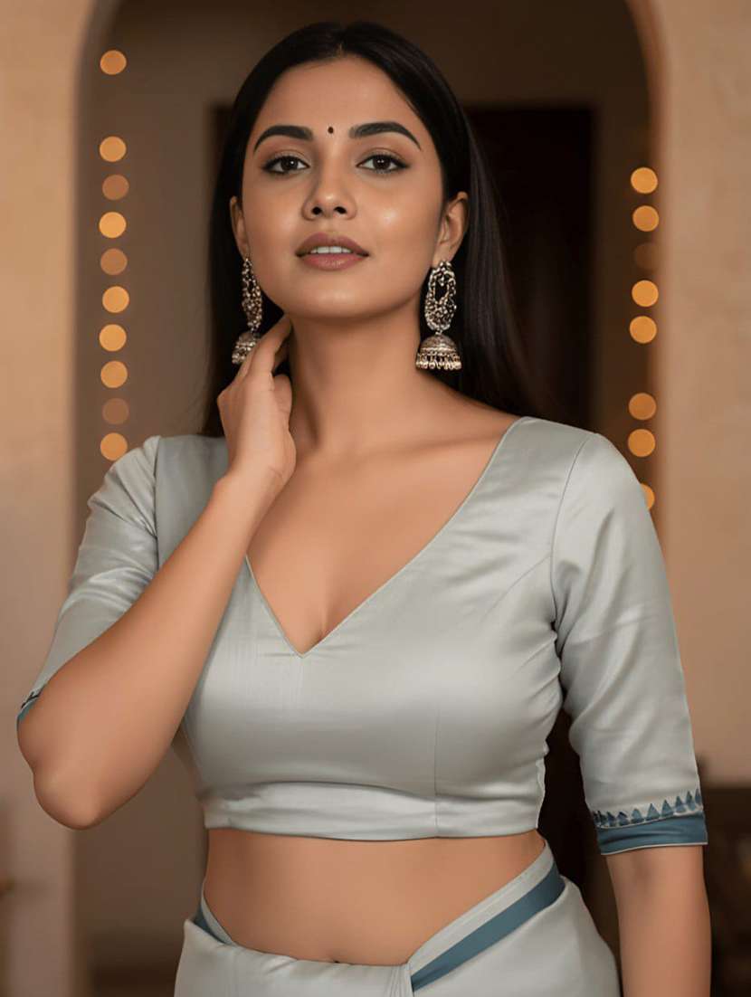 women solid with bordered saree with blouse - 22395031 -  Standard Image - 5