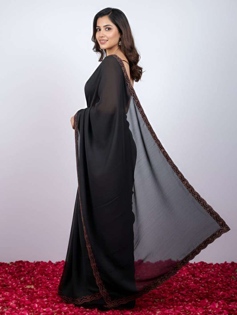 women solid with embellished bordered saree with blouse - 22395033 -  Standard Image - 3