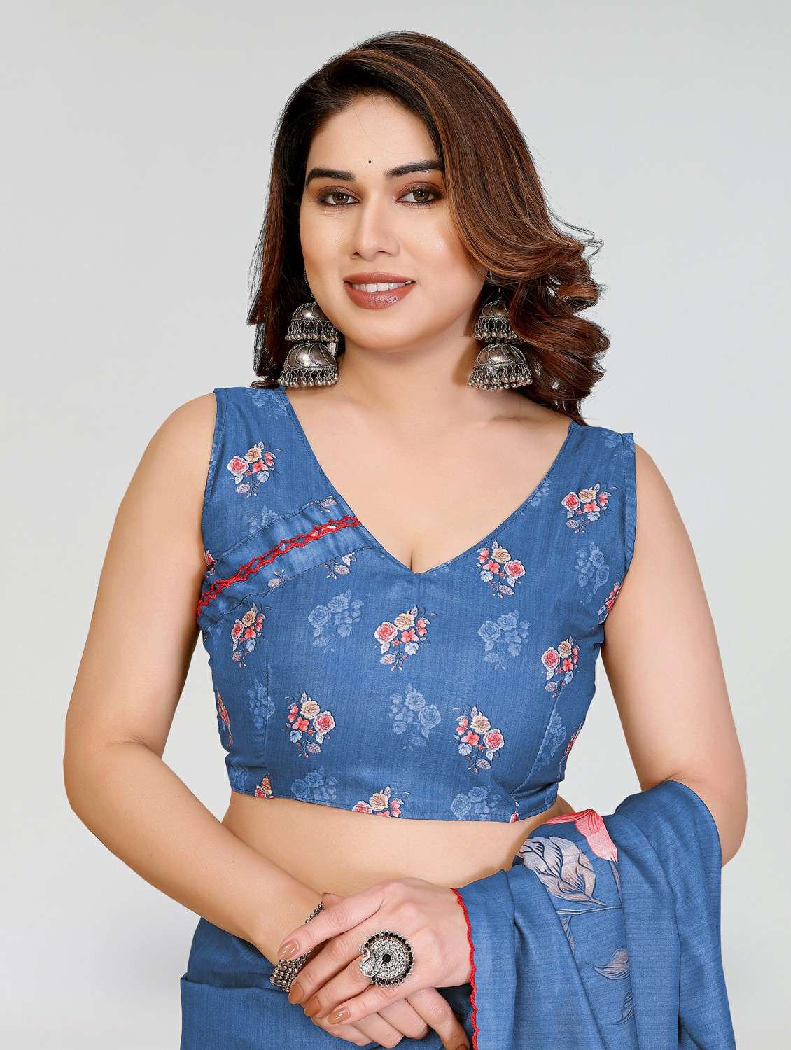 women floral printed saree with blouse - 22395043 -  Standard Image - 5