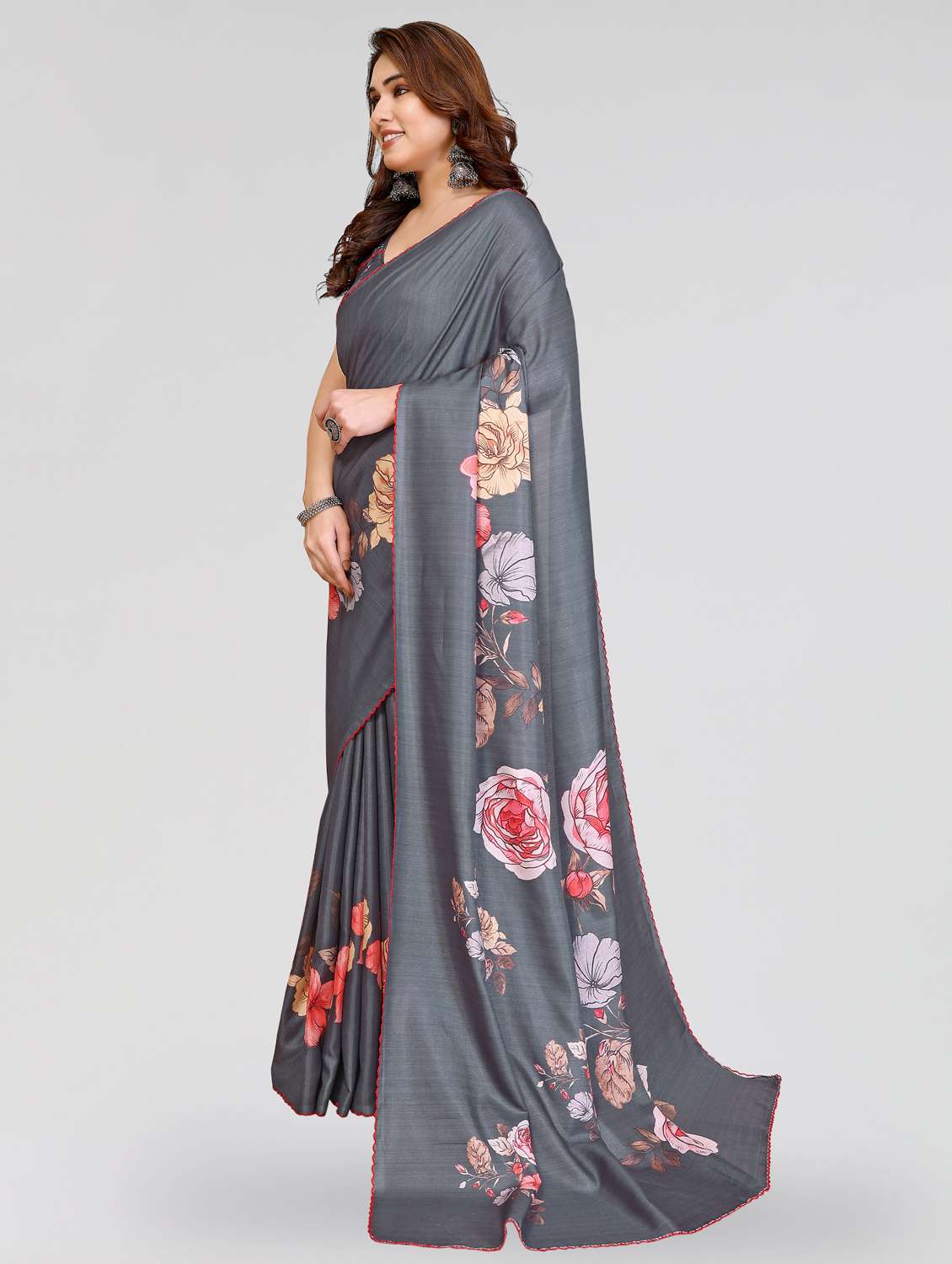 women floral printed saree with blouse - 22395046 -  Standard Image - 3