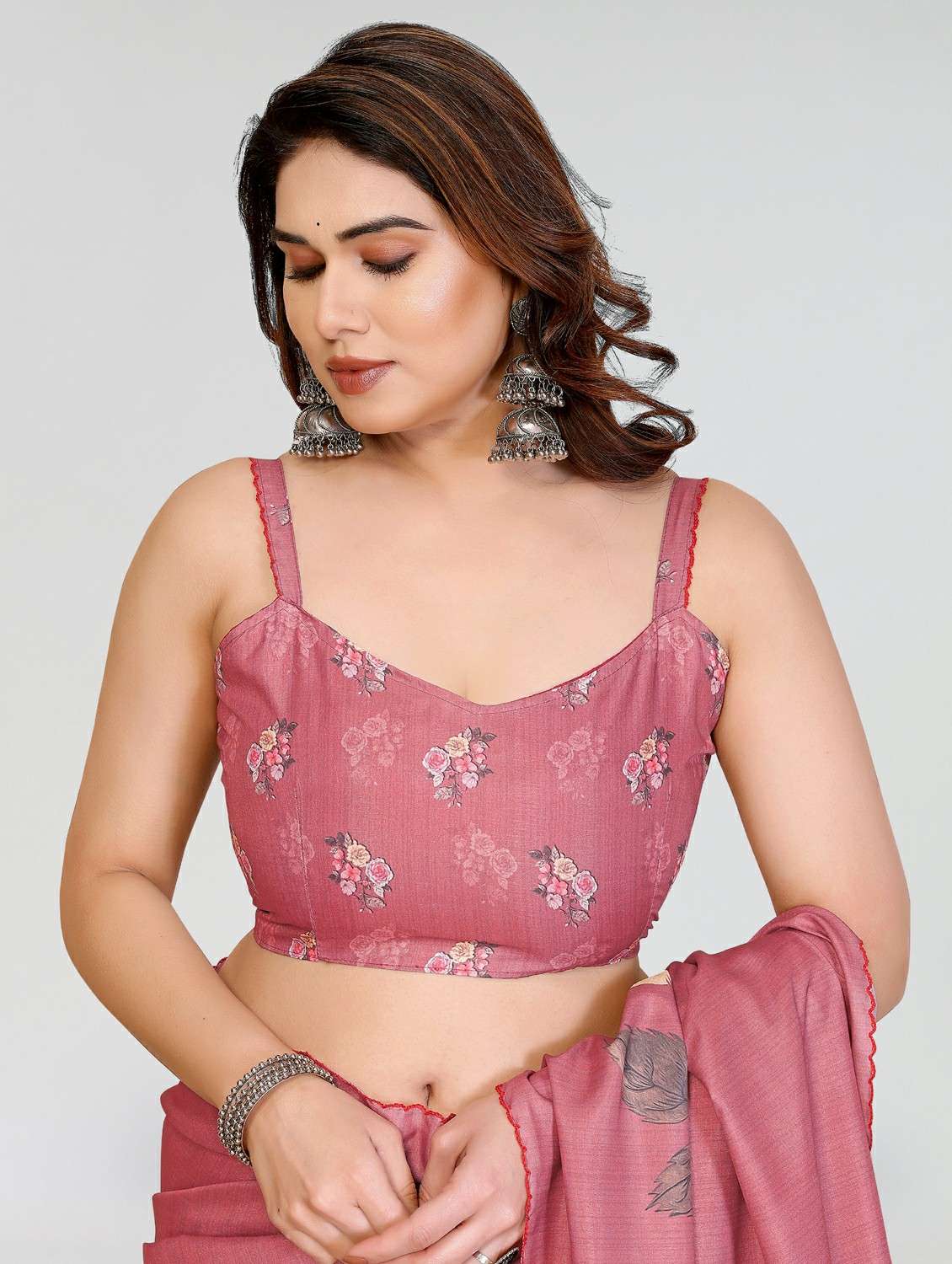 women floral printed saree with blouse - 22395047 -  Standard Image - 5