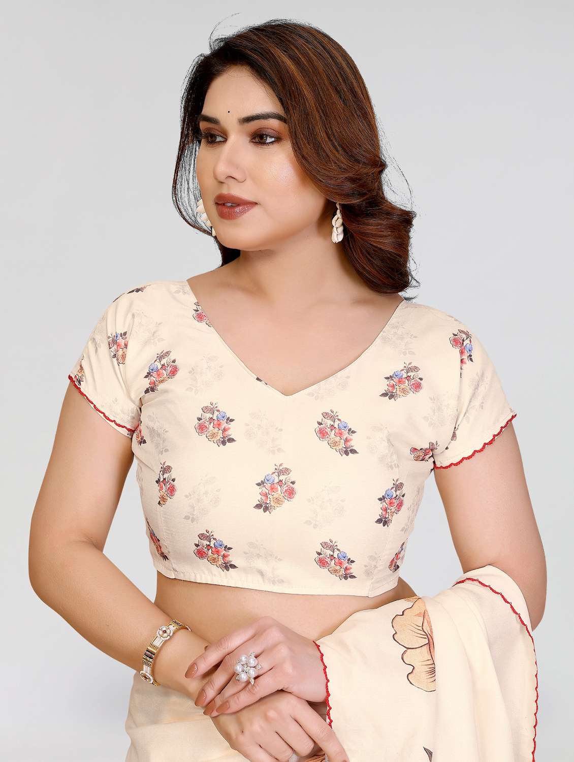 women floral printed saree with blouse - 22395050 -  Standard Image - 5