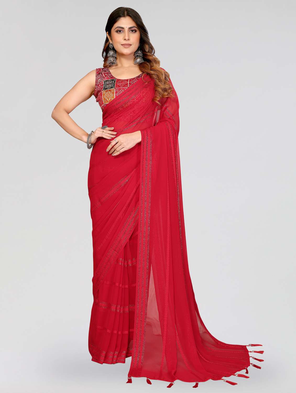 women self design plain saree with blouse
