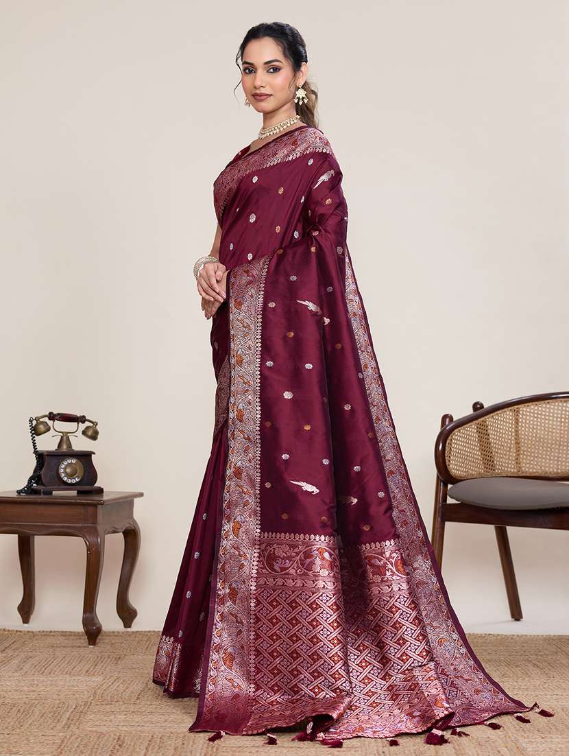 women self design bordered saree with blouse - 22395094 -  Standard Image - 3