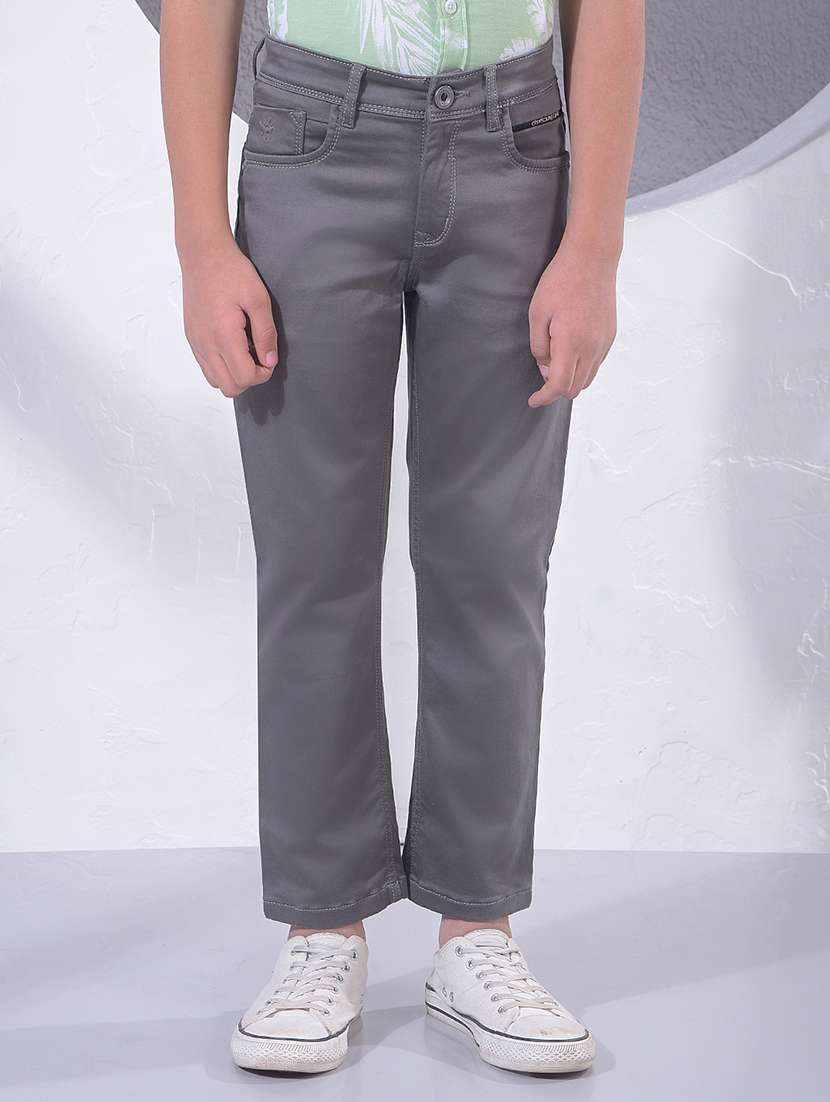 boys solid mid rise straight fit jeans