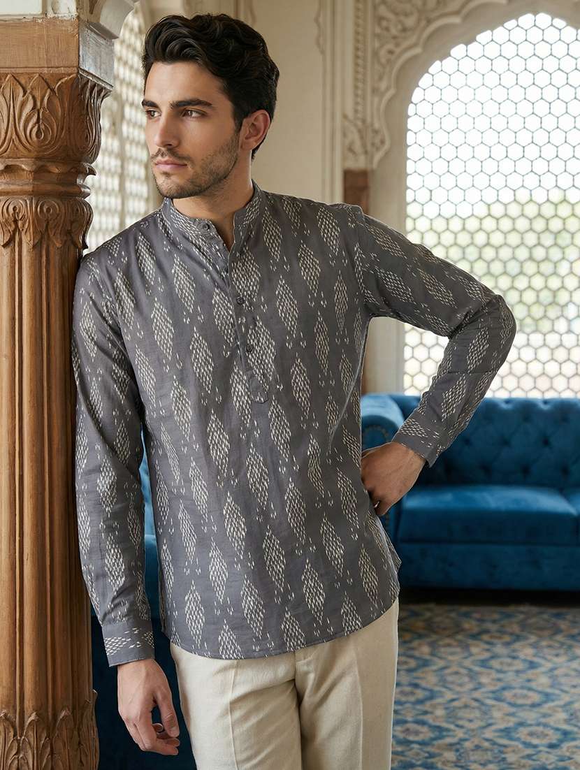 men printed mandarin neck short kurta