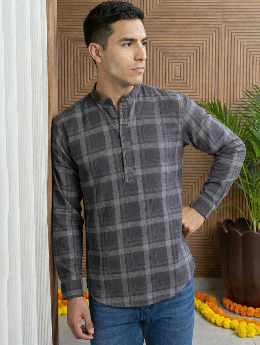men checkered mandarin neck short kurta