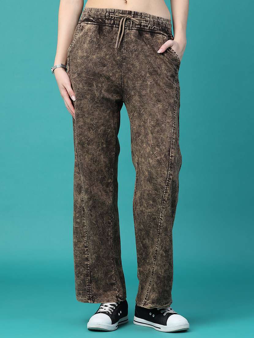 women washed mid rise straight jeans