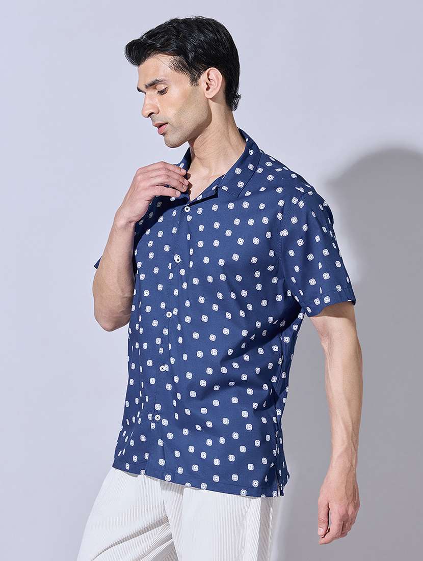 men printed short sleeve regular fit casual shirt - 22396279 -  Standard Image - 3