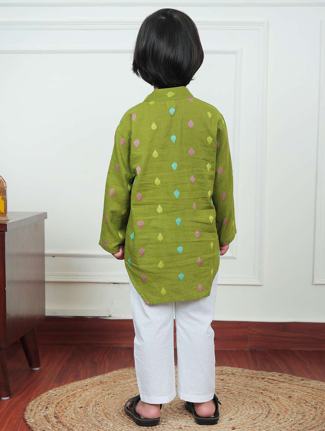 green cotton kurta sets kurtas & set - 22397340 -  Standard Image - 3