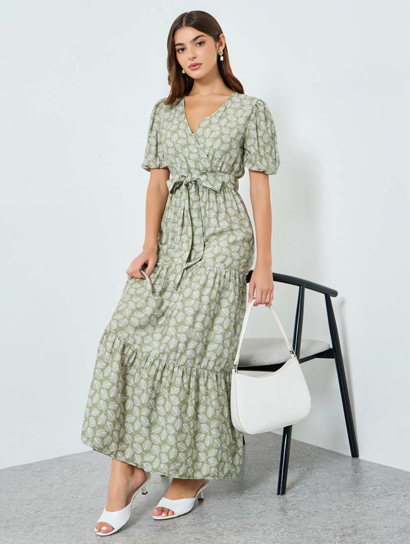 women printed puff sleeve tiered dress