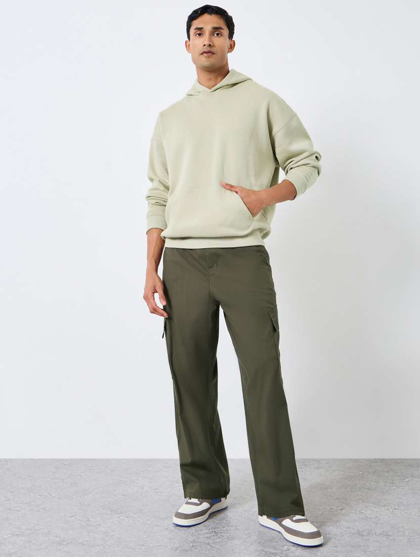 men solid mid rise relaxed fit cargo - 22397951 -  Standard Image - 3