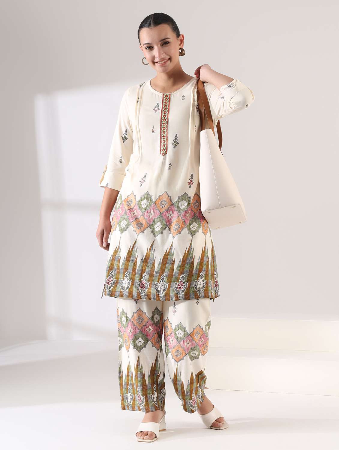 women printed three quarter sleeve ethnic co-ord set
