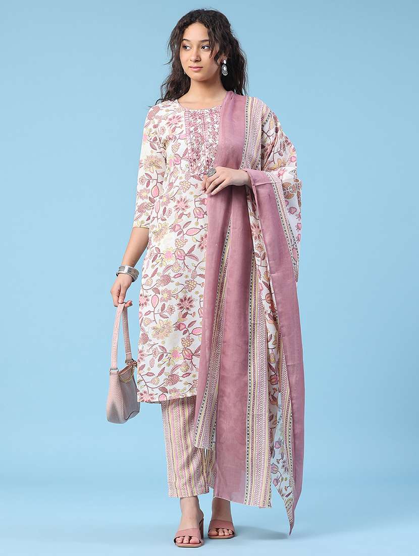women printed three quarter sleeve kurta pant with dupatta set