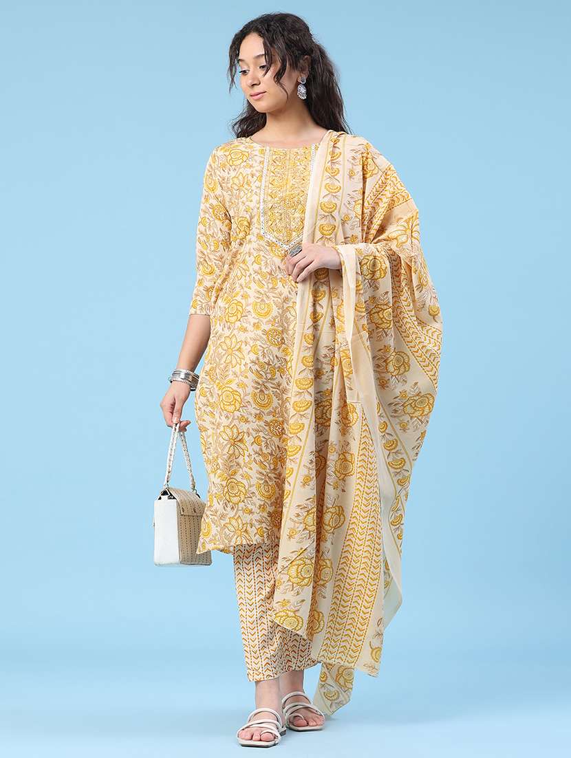 women printed three quarter sleeve kurta pant with dupatta set