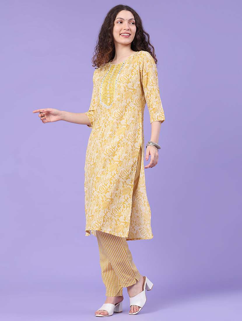 women printed three quarter sleeve kurta pant with dupatta set - 22399579 -  Standard Image - 3