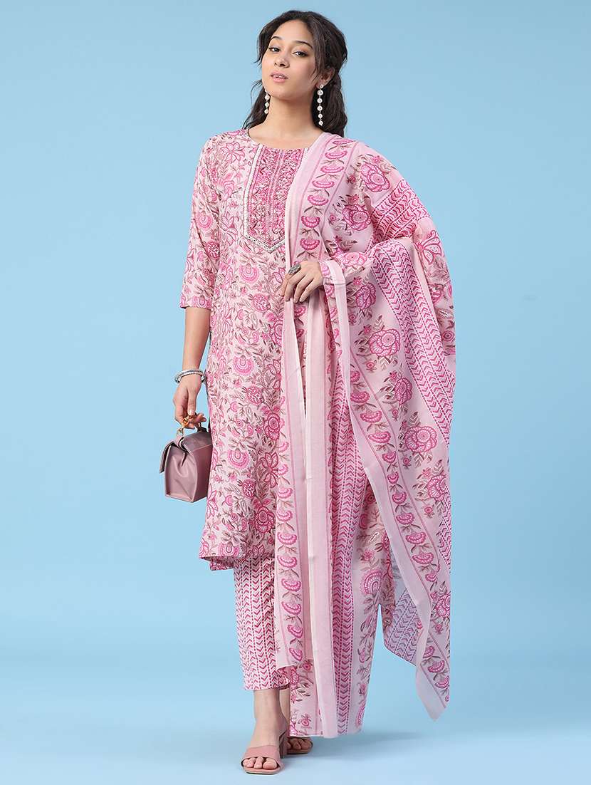 women printed three quarter sleeve kurta pant with dupatta set