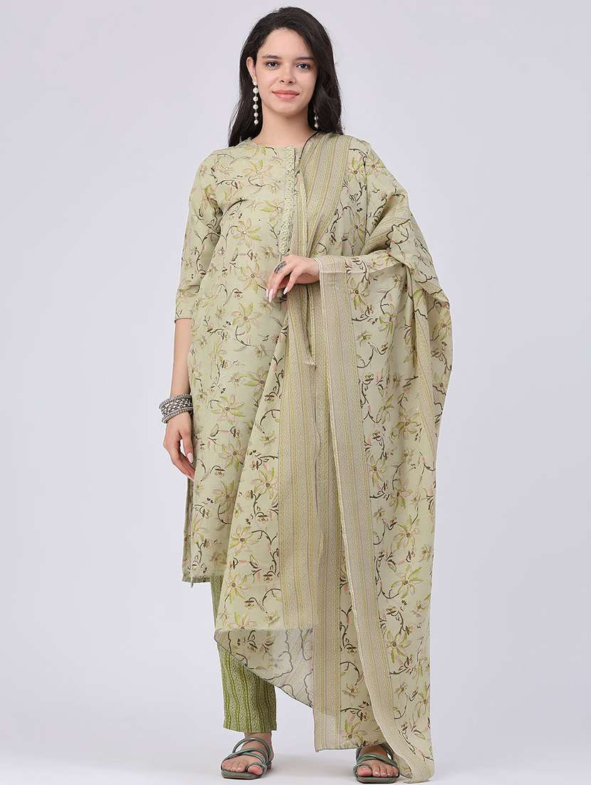 women printed three quarter sleeve kurta pant with dupatta set