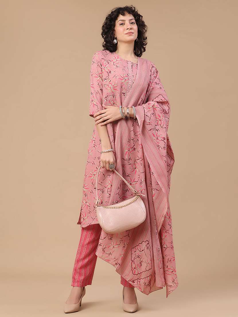 women printed three quarter sleeve kurta pant with dupatta set