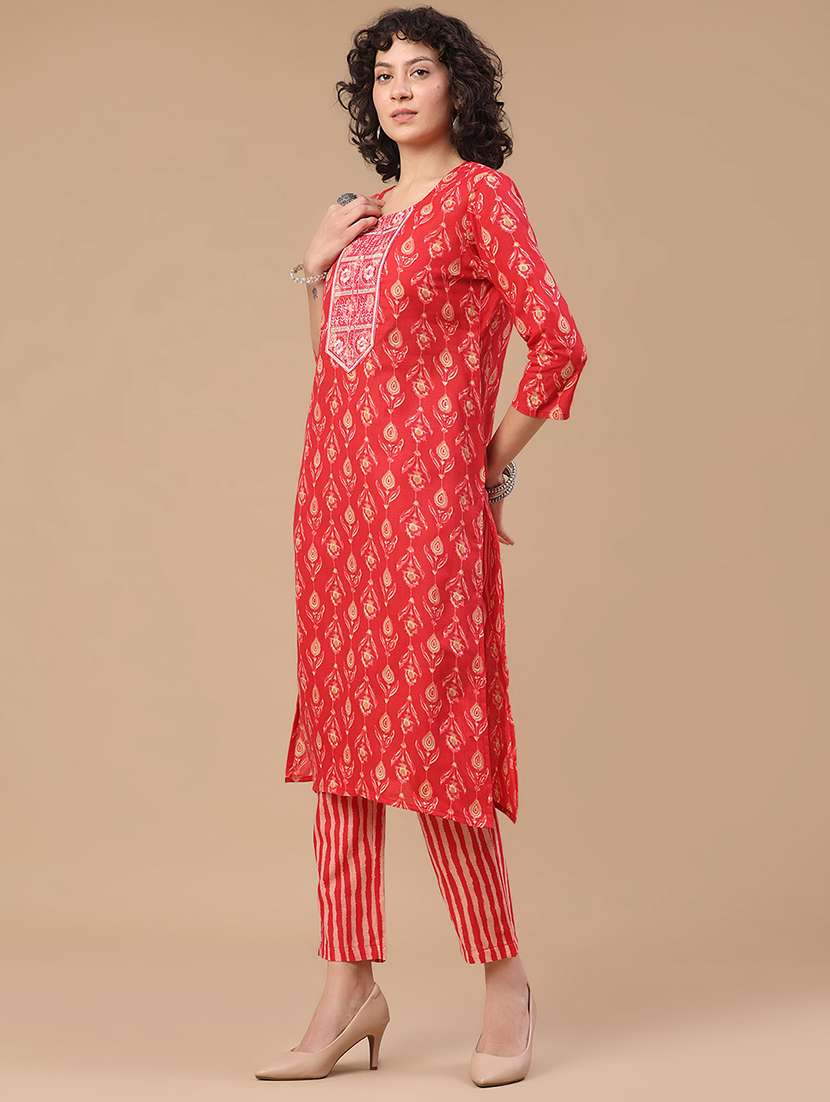 women printed three quarter sleeve kurta pant with dupatta set - 22399588 -  Standard Image - 3