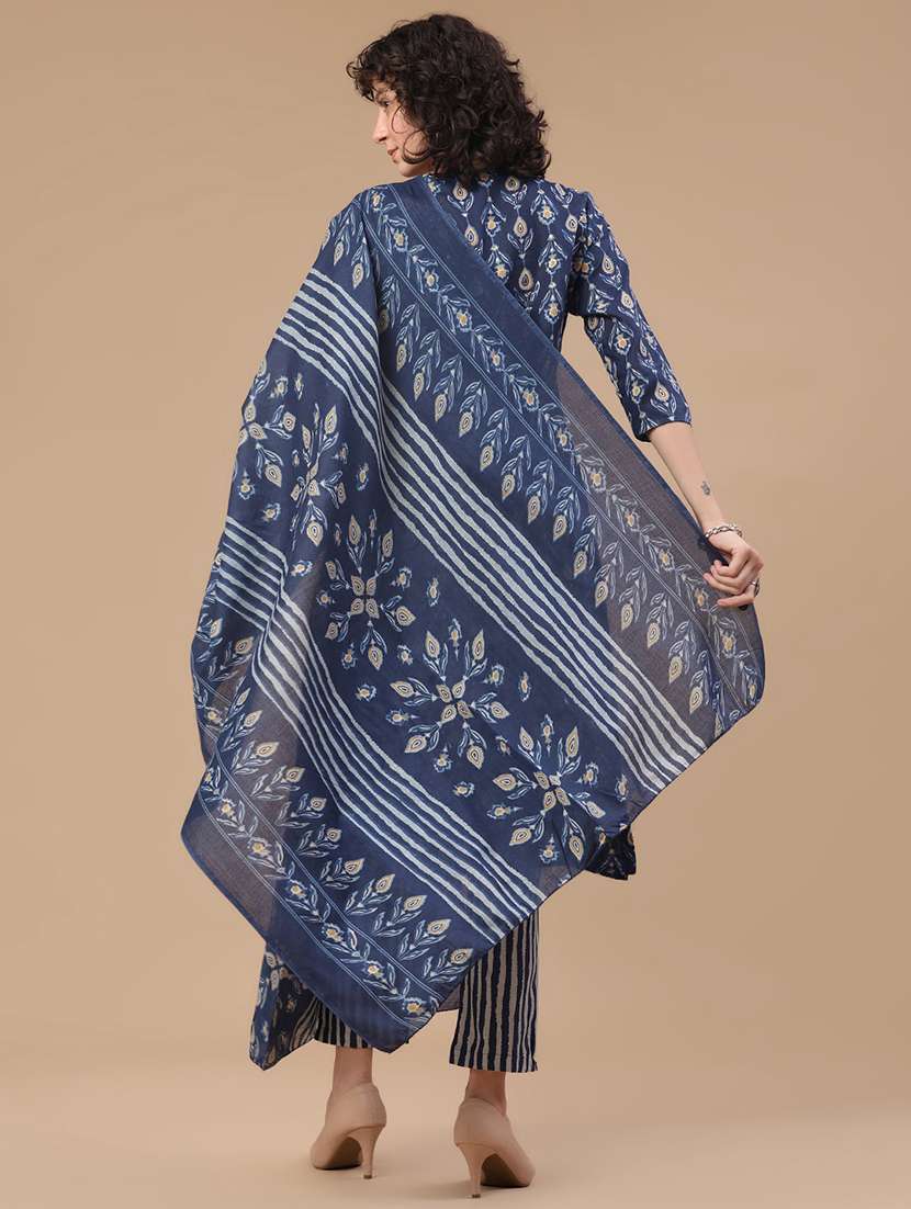 women printed three quarter sleeve kurta pant with dupatta set - 22399591 -  Standard Image - 3