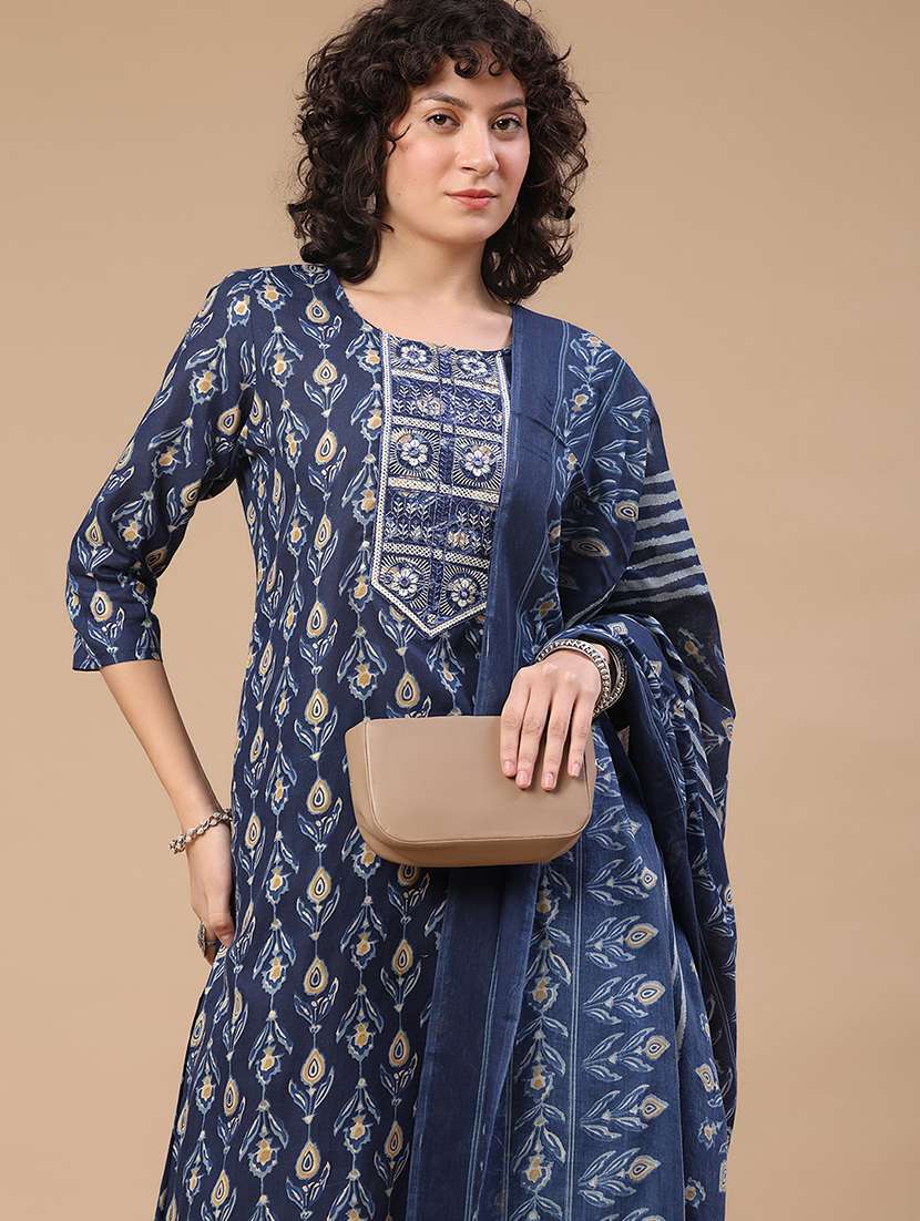 women printed three quarter sleeve kurta pant with dupatta set - 22399591 -  Standard Image - 5