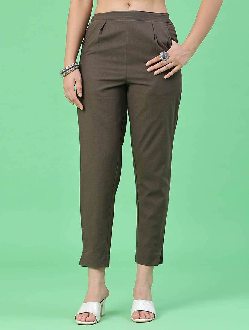 women solid mid rise tapered pant