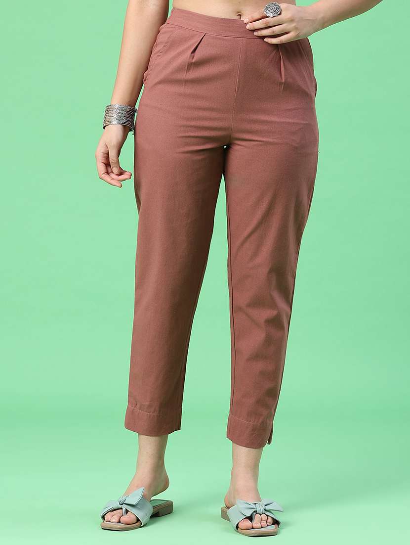 women solid mid rise tapered pant