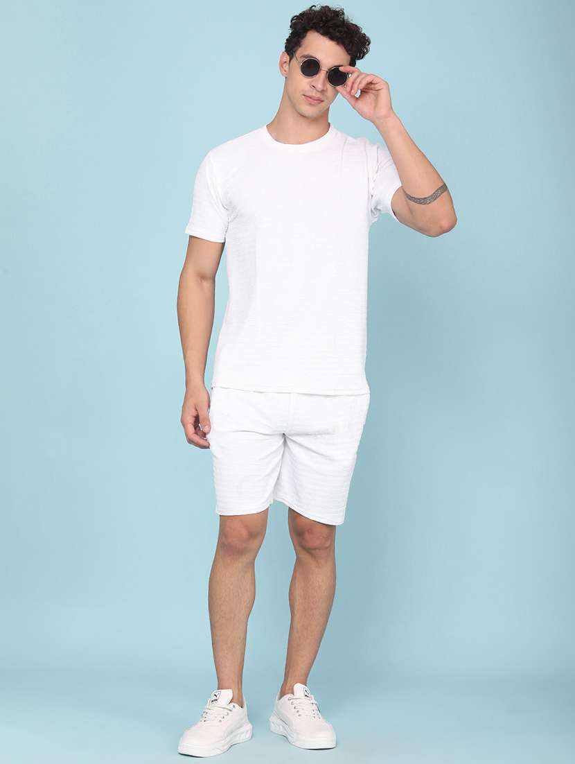 men self design t-shirt and shorts co-ord set