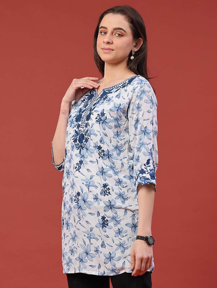 women floral three quarter sleeve straight kurti - 22400578 -  Standard Image - 3
