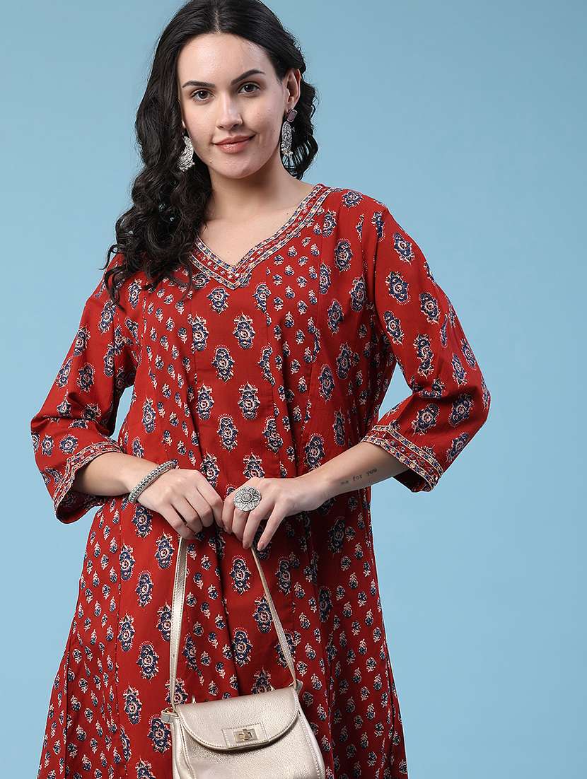 women printed three quarter sleeves flared kurta - 22400664 -  Standard Image - 5