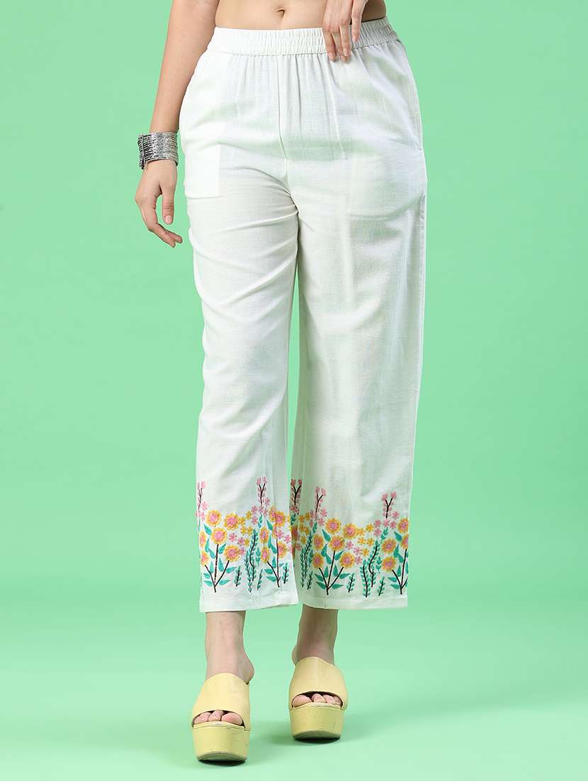 women printed mid rise straight fit trouser