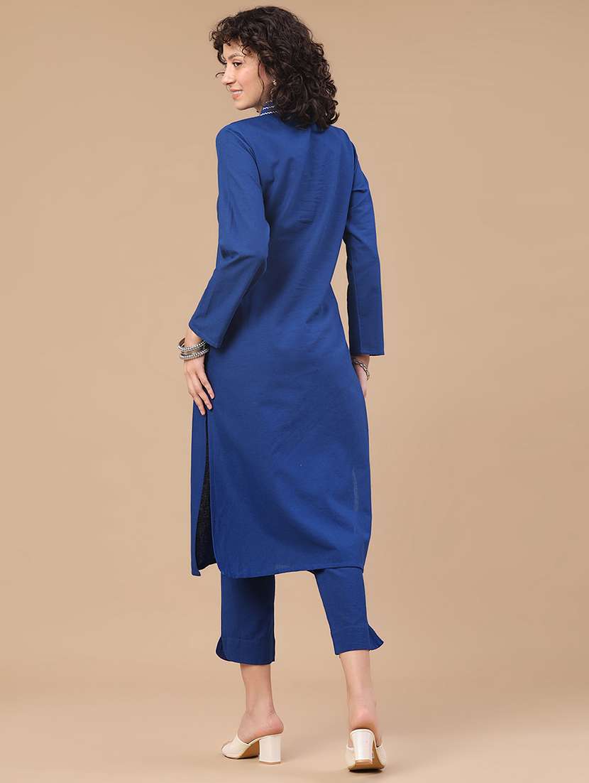 Women Embroidered Long Sleeves Kurta And Pant Set - 22403886 -  Standard Image - 3